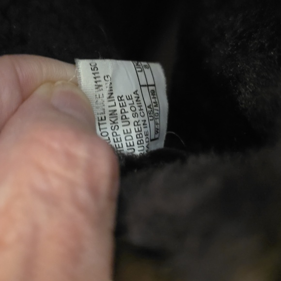 EMU Australia finest sheepskin lining - Picture 7 of 10